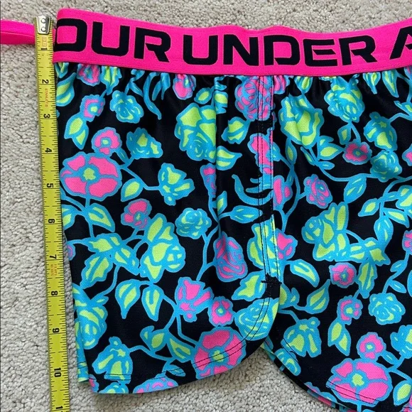 Under Armour | Black Pink Floral Girl Athletic Shorts | M (youth) - Picture 6 of 6